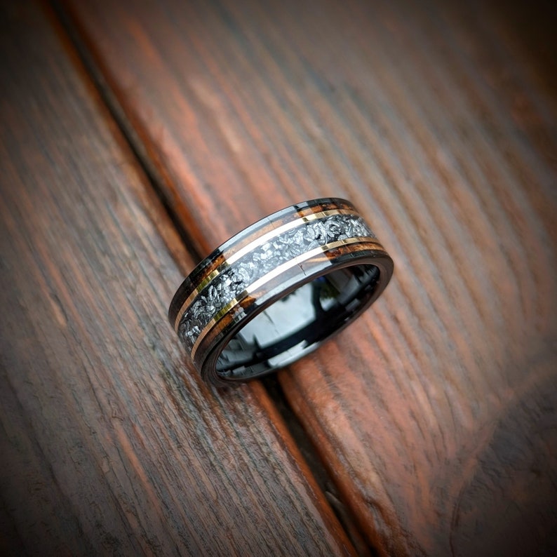 Burnt Whiskey Barrel Ring with Meteorite, Meteorite wedding ring, Whisky barrel band, Unique Wedding band, Men's wedding band meteorite - Gift shop near me