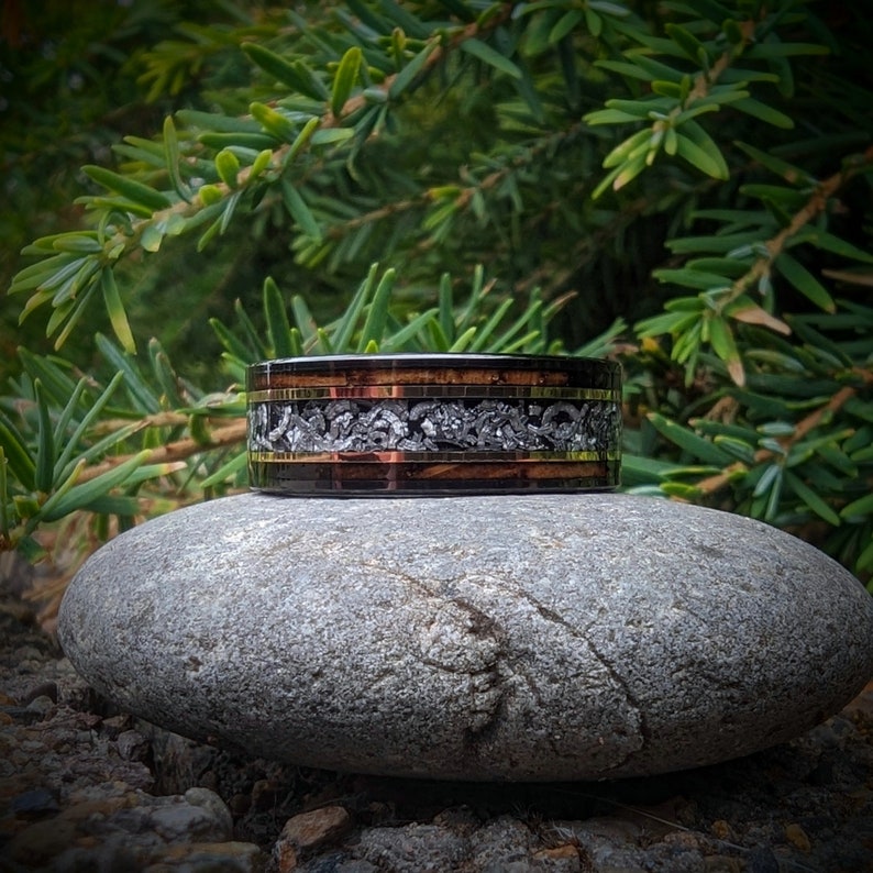 Burnt Whiskey Barrel Ring with Meteorite, Meteorite wedding ring, Whisky barrel band, Unique Wedding band, Men's wedding band meteorite - Gift shop near me